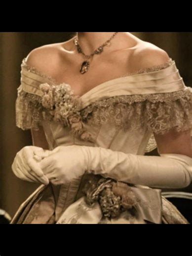 The Life of a Medieval Princess: A Dreamlike Journey