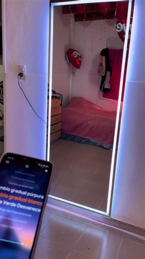 Espejo LED RGB Controlado desde el Celular