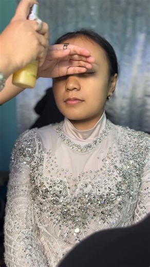 1.5K views · 837 reactions | Bismillah Assalamualaikum , selamat pagi ☺️ Sedikit tutorial makeup buat kalian yang mau tau proses makeup nya, semoga ilmu nya bermanfaat Jangan lupa LKS 﫶 | Erista Alvie Ardiansyah | Facebook
