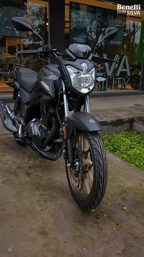 KEEWAY RK 150 es una moto de calle versátil que puede hacerlo todo. El óptimo rendimiento se complementa con su llamativa gama de colores. Además cuenta con: 👉🏽 MOTOR de 149 cc 👉🏽 Freno a disco delantero 👉🏽 Panel de control de fácil lectura con estilo único 👉🏽 Asiento doble premium 🔥 Te esperamos en Av. Aconquija 489, Yerba Buena. #silvamobility #benelli #keeway #motos #motociclista #motocicletas #fyp #foryou #foryoupage