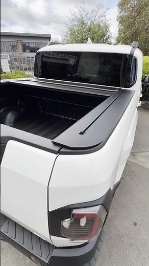 How Brilliant does our Brand New Bodyline Kia Tasman X-Pro look with it's Electric Roller Cover