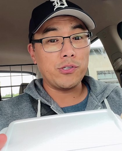 This BBQ spot in Southfield, Michigan has Faygo Rock & Rye Crispy Rib Tips and Huge Beef Ribs 🔥 Arkins Sweet bbq pit 30140 Southfield Rd, Southfield, MI - Open Wednesday-Sunday | Chow Down Detroit