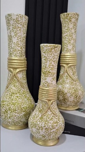 Transformé jarrones de yeso con servilletas y pintura perlada dorada | Decoración DIY
