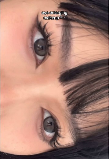 Eye Enlarging Makeup Tips with Urban Decay Pencils
