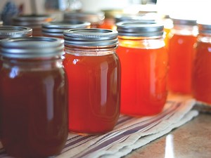 Homemade Beef Bone Broth (with Canning Video)