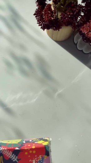 Nature's artistry in every stroke. 🍁🎨 Witness the beauty of a hand-painted maple leaf. Can you feel the serene beauty of nature through this meticulously painted maple leaf? ✨ Art by: @artmusings_diary Made with our: Premium Watercolor Set Of 100 With Brush #leafpainting #art #leafart #leaf #watercolordaily | Grabie