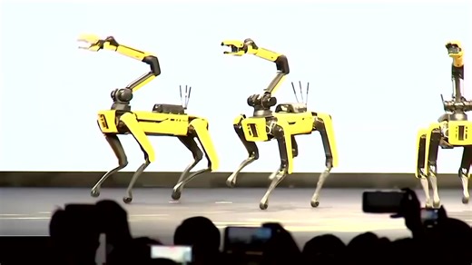 From robots starring in Las Vegas for tech giants to an electric boat making waves, here is a roundup of the week's hottest stories in technology https://reut.rs/3KZvHu4 | Reuters