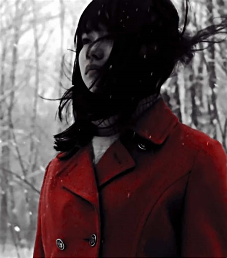 Strange Girl: A Unique Character Analysis