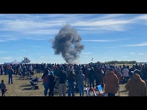 2 aircraft collide mid-air during WWII airshow in Dallas, FAA says