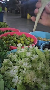 41K views · 837 reactions | Suasana pagi pasar siti khadijah pukul 6am. jom bersedia utk hari ni Shopee: shopee.com.my/bveggiefood Lazada: https://s.lazada.com.my/s.h20eH Tiktok: https://www.tiktok.com/@starzvonne519?_t=8l9jPcsHSW0&_r=1 #bveggiefood #vegetarianfood #lifestyle #malaysia #eating | B Veggie Food | Facebook