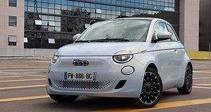 Essai de la Fiat 500e : son autonomie à l’épreuve d’une journée chargée