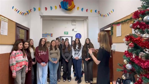 Colinde, colinde, e vremea colindelor! Clasa VII B, prof. Incze Melania Diriginte prof. Socaciu Dumitru | Școala Gimnazială „Tudor Vladimirescu”, Târgu Mureș