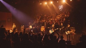 Indochine régale ses fans dans l'intimité du Quai Branly pour RTL2 : nous y étions !