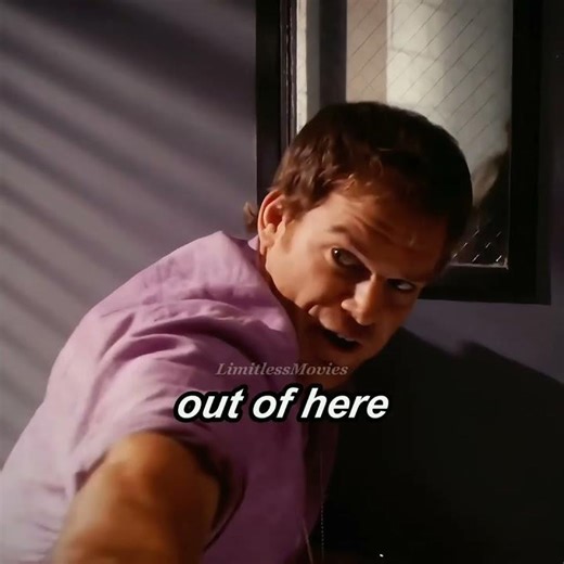 Dexter Outsmarts the Poison Gas Trap | Dexter S6.E11 | #shorts