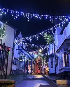 130K views · 6.2K reactions | It's that special time of year when Lyme really starts to twinkle. Enjoy 60 seconds of this year's fabulous blue and white Christmas lights. #lymeregis #christmaslights #dorset | Love Lyme Regis | Facebook