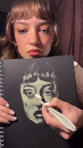reagan beckham on Instagram: "Pan pastels for the win !! This exercise helped me so much art block & now I’m obsessed with doing it #illustration #illustrator #drawingsofinstagram #drawing #artist #artistsofinstagram #drawingchallenge #pasteldrawing #portraitdrawing"