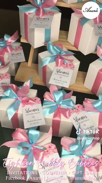 Customized 18 Bubbly Bubbles Candle for Debut in Tri-Color