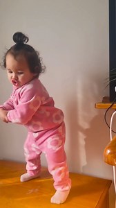 Londons recieving alot of Love for this Story so I thought might aswell post it Believe it or not Whanau She's self taught No Huas were hurt in the making of this Video | Shadys Aftermath