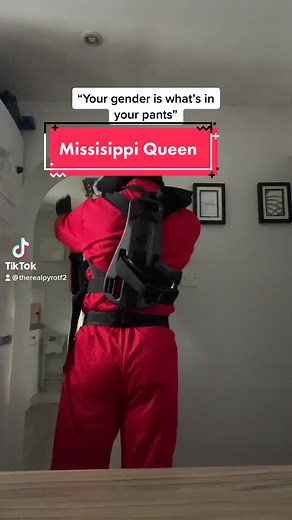 Gender reveal at 100k? Dumbest thing i’ve ever said. - #pyro #tf2 #teamfortress2 #tf2pyro #cosplay #tf2cosplay #pyrocosplay #tf2cosplays #teamfortresscosplay #games #gaming #videogames #videogamecosplay #pyrocosplays