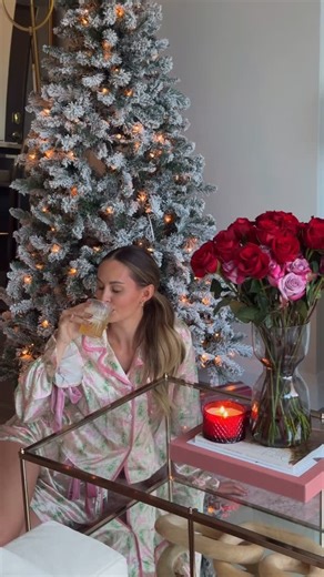 Bartesian on Instagram: "Who says advent calendars are just for chocolate? Celebrate the countdown to the holidays with 12 festive cocktails ready at the touch of a button."