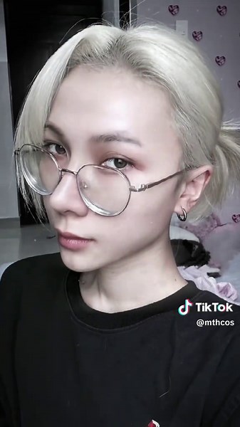 Makeup Secrets Behind Doomsday Protector Cosplay