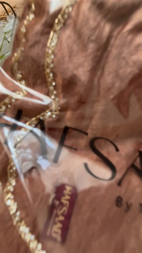 Comment ‘LINK’ for direct link of the product Step into elegance with this mauve velvet saree, adorned with intricate sequin wave patterns that bring a soft shimmer to every movement. A beautiful blend of modern sophistication and festive charm, ideal for weddings and evening celebrations. Fabric: Crushed Stardust Satin Blouse: Crushed Stardust Satin Work: Handwork Saree length: 5.40 meters approximately Saree skirting height: 44 to 45 inches approximately We do our best to represent the colors 