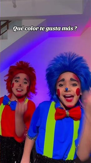 What's your favorite color? ❤️💙 @Losmateosbrous #shortsvideo #humor #clowns #fun #comedy #fyp