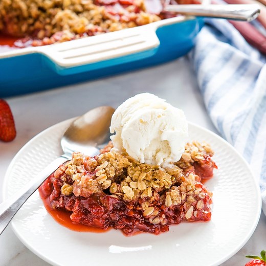 7.1K views · 124 reactions | Get the full printable recipe here: https://thebusybaker.ca/strawberry-rhubarb-crisp/ This Strawberry Rhubarb Crisp is a delicious summer-inspired version of our favourite fruit crisp recipe that’s easy to make and bursting with fresh summer fruit! | The Busy Baker | Facebook