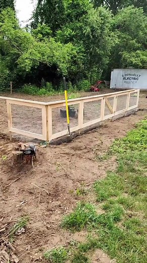 Garden need fence, garden got fence.