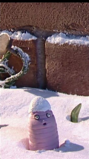 Creature Comforts Winter Worm Scene: Behind the Scenes Side-by-Side