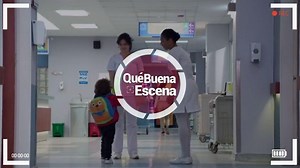397K views · 23K reactions | #QuéBuenaEscena | #Enfermeras | Simón llega al Santa Rosa y María Clara lo lleva a comer algo en la cafetería. Luego llega Carlos en búsqueda de su pequeño hijo y aprovecha para hablar con la enfermera殺⬇️. | Canal RCN | Facebook