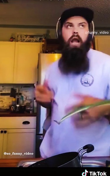 The end😂😂#fypシ #foryou #failvideo #baby #kids #funnyvideo #fy #funnyvideos #failarmy #funny #fyp #prank #fun #fail #🤣🤣🤣