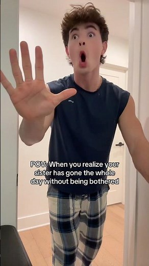 gotta annoy her at least once a day🙌 #shorts #relatable #funny #viral