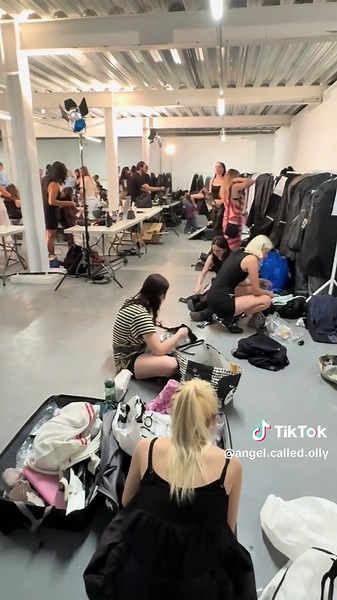 My Experience as a Fashion Intern: A Behind-the-Scenes Look