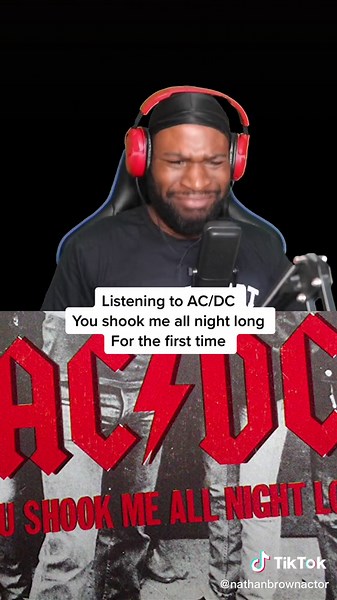 First Time Listening to AC/DC 'You Shook Me All Night Long' Reaction