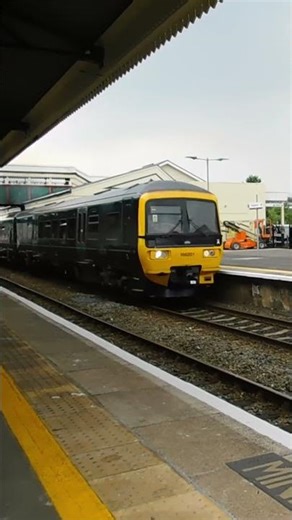 GWR Class 166 departing Paignton