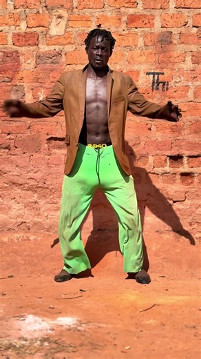 @altafulla here we deliver brother #colombia #dancer