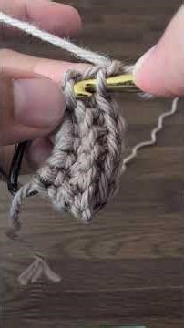 Crochet Purse Strap - Easy strap that is sturdy and has minimal stretch #crochet #crochetpursestrap