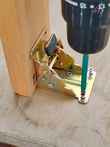 Strong and space-saving foldable hinge | A&G Gallery