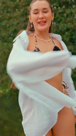 OUTDOOR RECOVERY FLOW | MFR Roller Stretching with Kristina