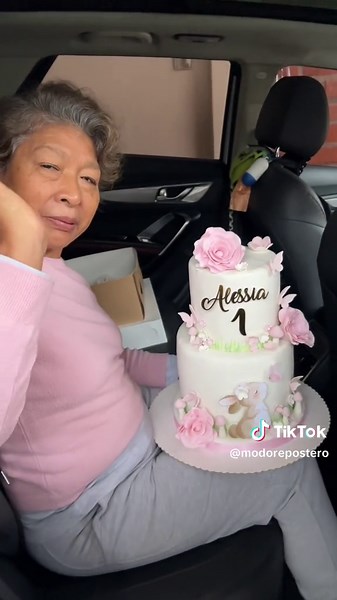 Torta de Conejito: Delicia Creativa para Celebrar