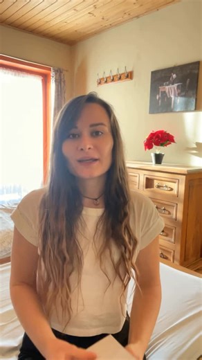 Cesta Pravda Život on Instagram: "🫂 Spoločenstvo evanjelia . „Ďakujem svojmu Bohu, kedykoľvek si na vás spomínam, v každej mojej modlitbe sa modlím s radosťou, že máte účasť na evanjeliu od prvého dňa až doteraz.“ (Fil 1,3–5) Pavol cíti hlbokú vďačnosť za Filipanov ❤️ a ich účasť na evanjeliu 📖. Aj vo väzení nosí zbor vo svojom srdci ✝️ a modlí sa za nich s radosťou 🌟. Ich spoločná služba a podpora jeho práce ukazuje pravú blízkosť a spolupodieľanie sa na šírení evanjelia 💌. Pavol dôveruje,