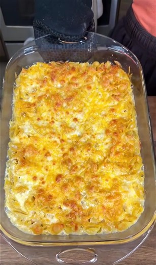 Easy 3 cheese pasta creamy cheesy comfort food recipe