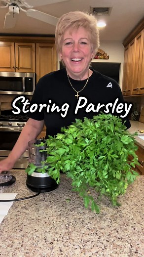How to Store Parsley for Freshness