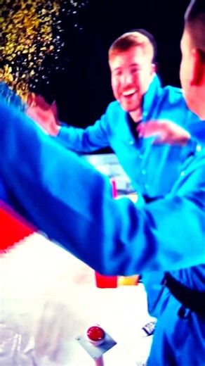 sticky vs slippery stairs challenge. credit to ‎⁨‎⁨@MrBeast⁩