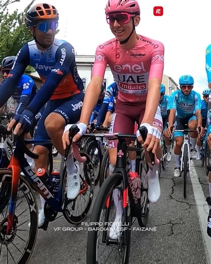 Ride inside the peloton to see the action close-up 😲 Watch on-bike highlights from Stage 3 at the Giro d'Italia - only on Road Code 👇 🎥 Watch now: http://goto.velon.cc/fbroadcode | Road Code