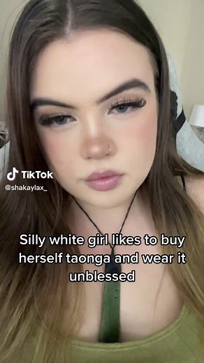 Māori Taonga and Pounamu: Traditional Jewelry and Cultural Significance