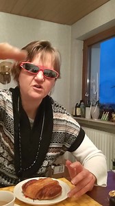 Franzbrötchen vom Bäcker in Zeil👌 | EssenChecker