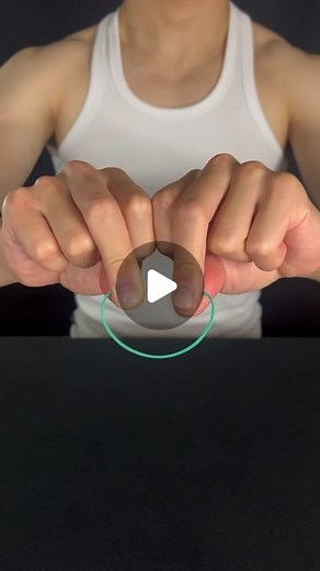 Magician VEVE on Instagram: "MAGIC TIME！#tutorial #magic #magician #rubberband #マジック #手品"