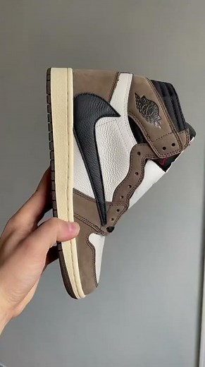 Travis Scott x Air Jordan 1 High OG TS SP CD4487-100 from monicasneakers.vip